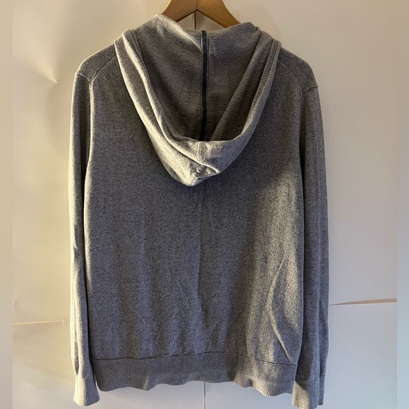 Gray Banana Republic zip-up sweater - Picture 2 of 5